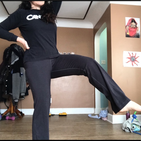 TUFF ATHLETICS fit and flare athletic pants - Picture 5 of 5